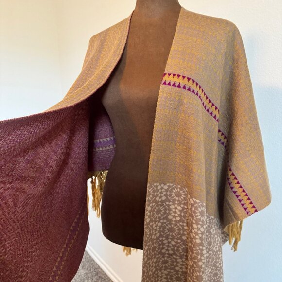 Easel One Size Boho Poncho Sweater Cardigan. - Picture 4 of 8